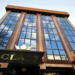Class Hotel