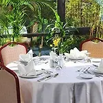 Hotel Class 4*