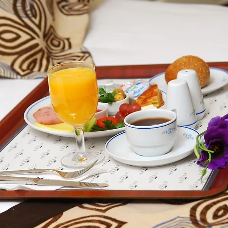 Hotel Class 4*