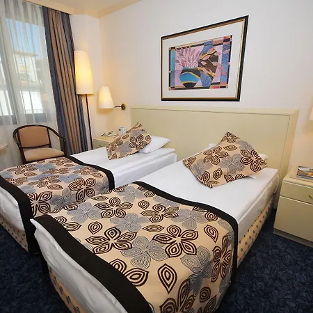 Class 4* Ankara